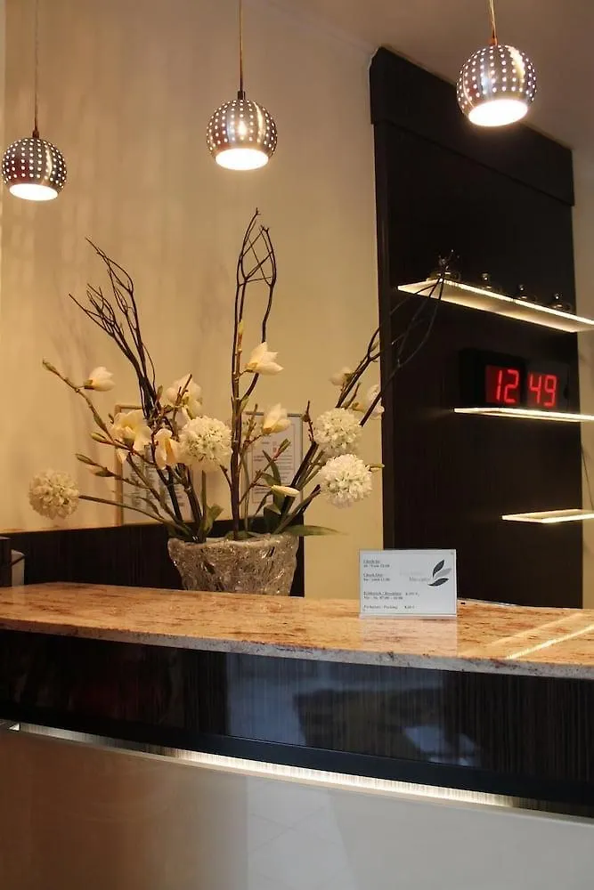 City Hotel Mercator Frankfurt am Main 3*,