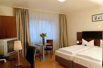City Hotel Mercator Frankfurt am Main 3*,