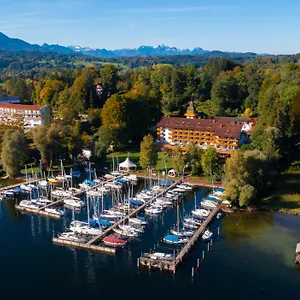 Hotel Yachthotel Chiemsee Gmbh ****